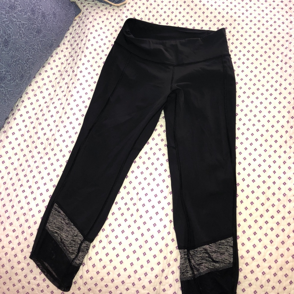 Lululemon mesh crop